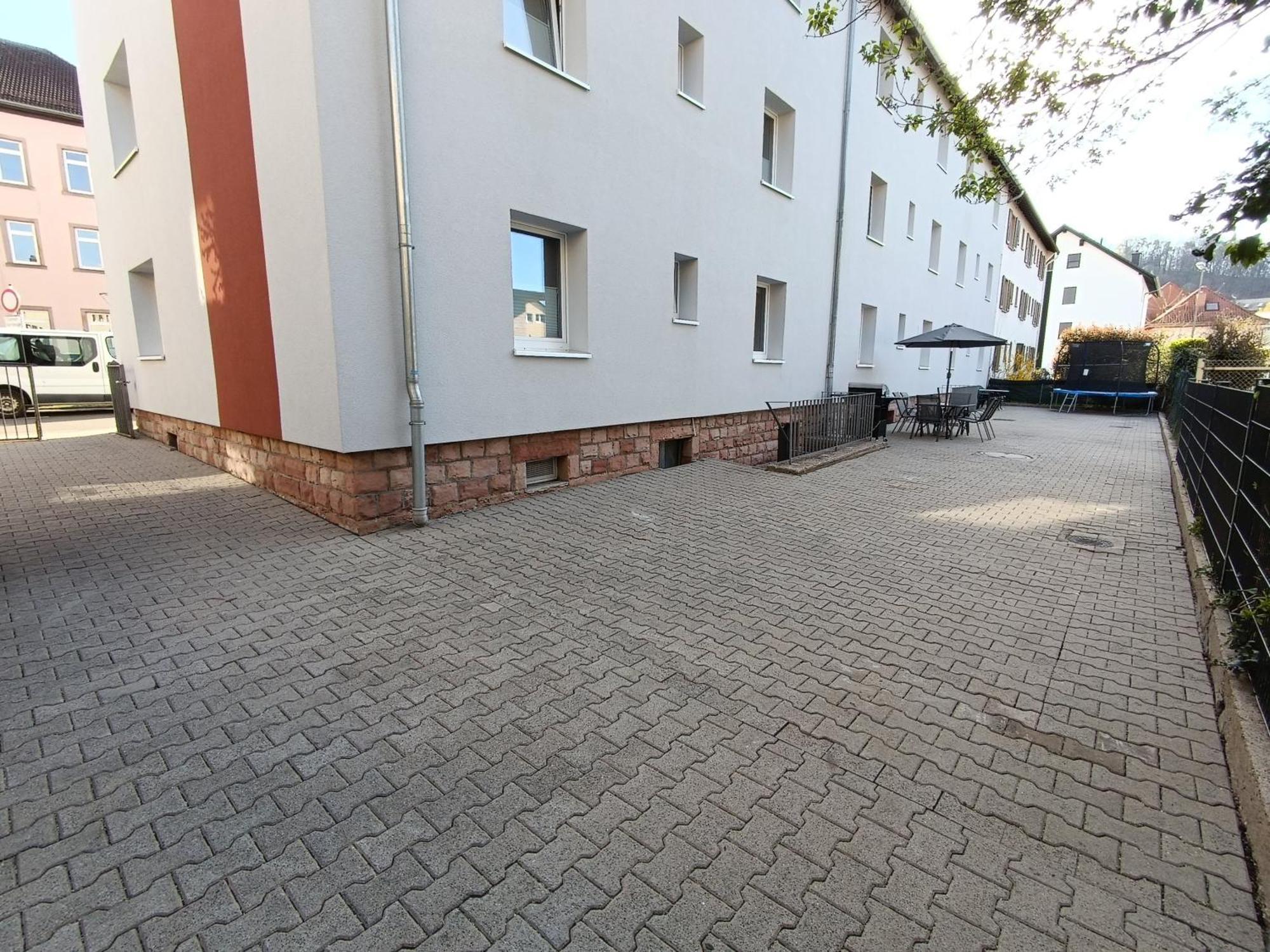 Ferienwohnung Am Rathaus Ландштуль Екстер'єр фото